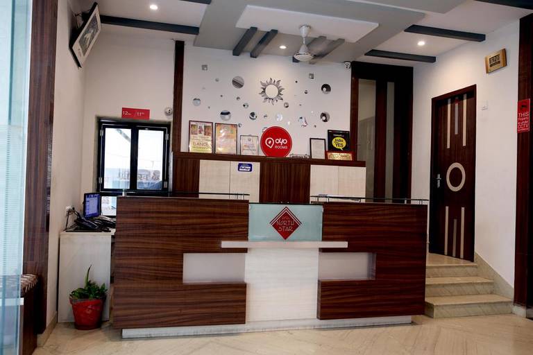OYO Rooms Lake Palace Road II