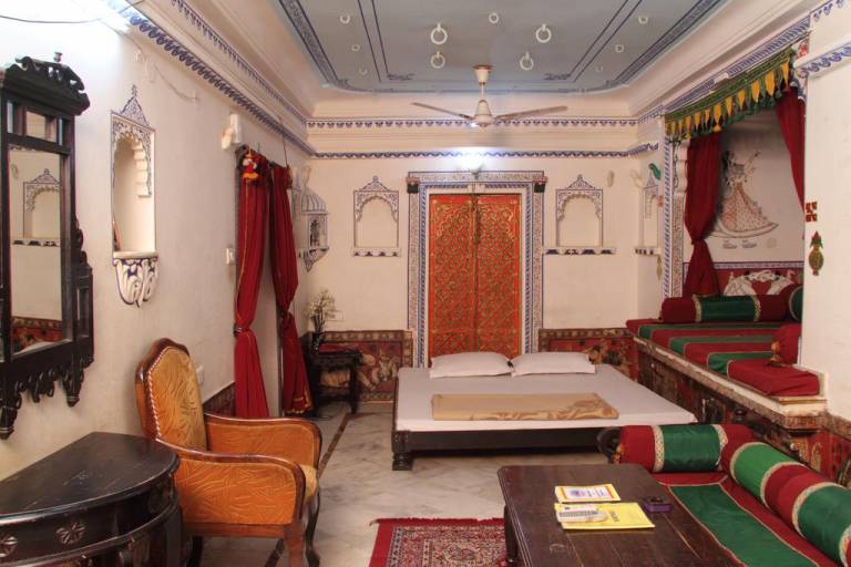 Shree Jagdish Mahal Heritage Hotel