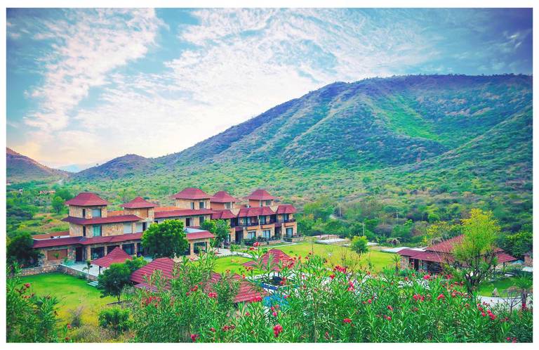 Vantara Resort & Spa by Tree Leaf