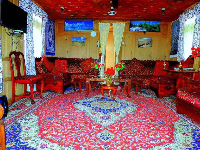 Houseboat Rajas Palace