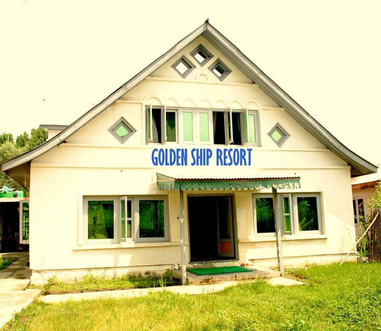Golden Ship Resort