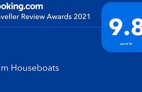 Iram Houseboats в Сринагаре