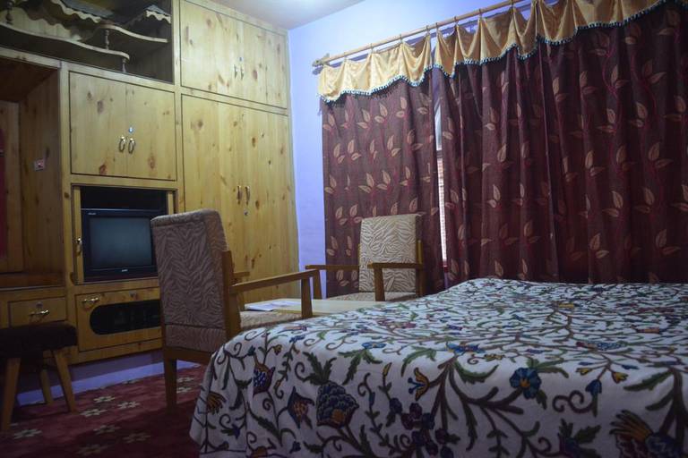 Hotel Bakhtawar