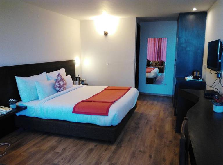 Woodsmoke Resort and Spa