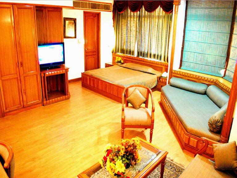 Hotel Baljees Regency