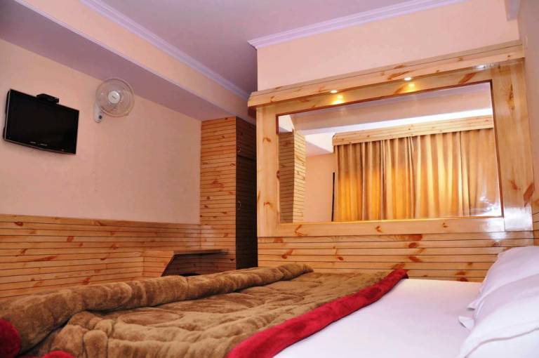 shimla holiday inn