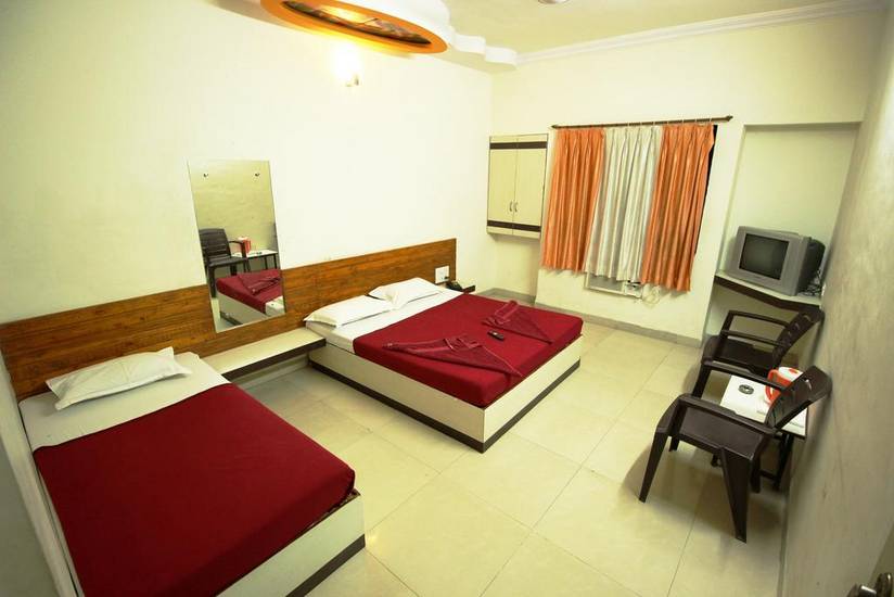 Hotel Laxmi Palace 2* Индия, Ширди