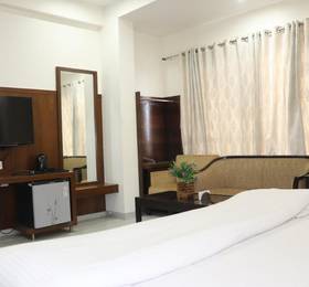 Hotel Sai Shubham в Ширди