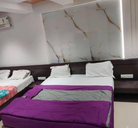 Hotel Anand Palace в Ширди