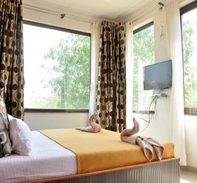 Hotel Malhar Palace в Ширди