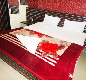 Hotel G Palace в Ширди