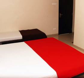 Hotel Sunrise Park в Ширди