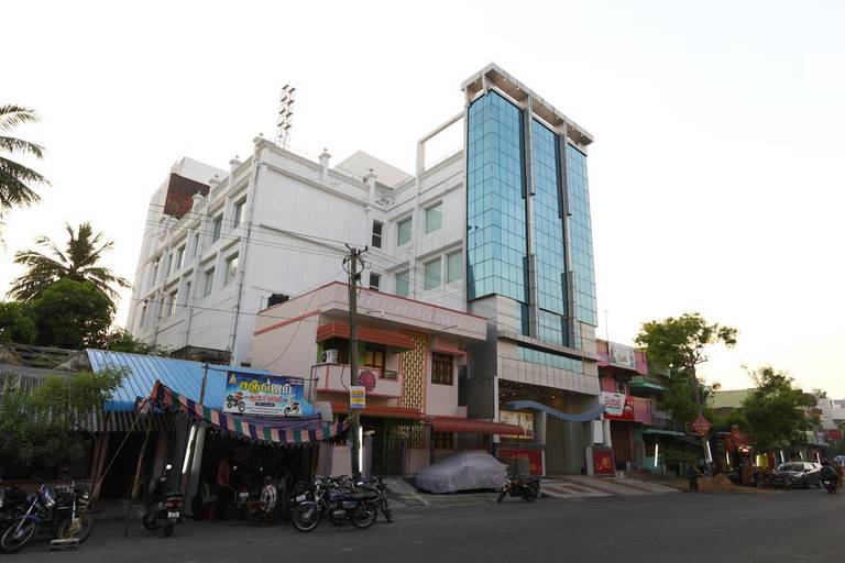 OYO Premium Villianur Thirubuvanai