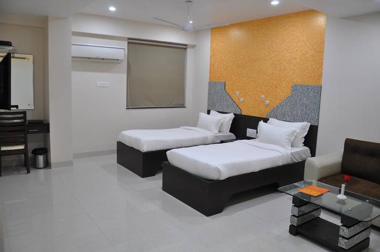 World Choice Savera Premier Hotel