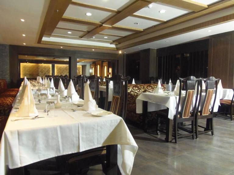 Hotel S K Crown Park