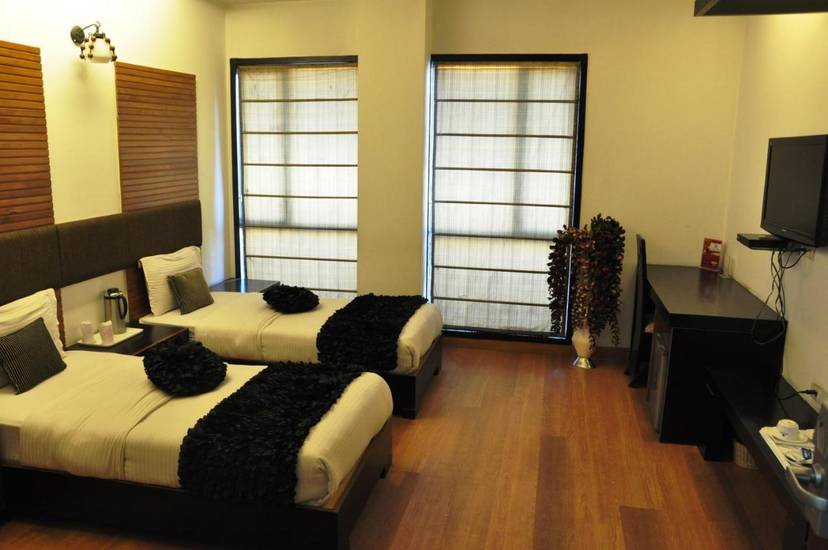 Haris Court 3* Индия, Нью-Дели