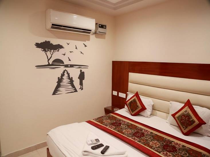 Hotel Sapphire 2* Индия, Нью-Дели