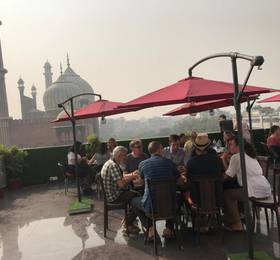 Hotel Aiwan-e-Shahi в Нью-Дели