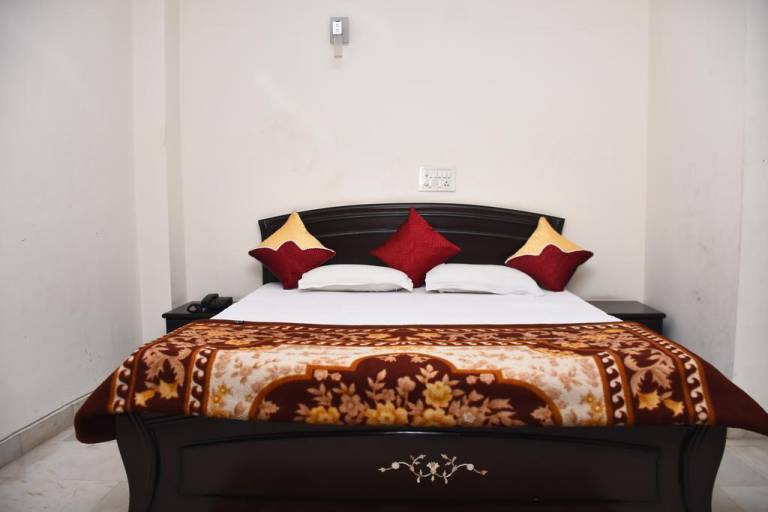 Jagannath B & B Hotel