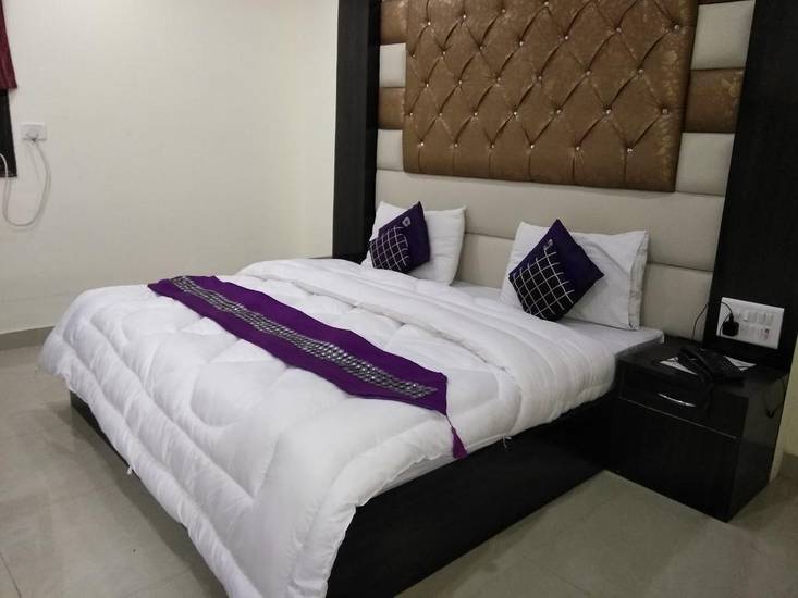 Hotel Vishesh Continental 2* Индия, Нью-Дели