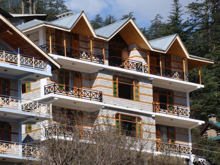 Hotel Mountain Trail Manali