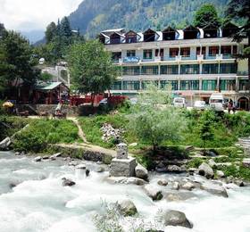 Hotel Satkar Residency в Манали