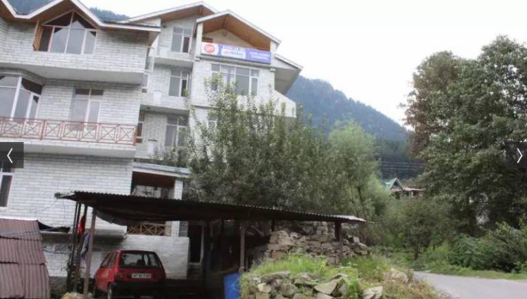 Hotel Manali Continental