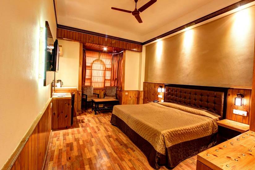 Hotel Kanishka Manali 4* Индия, Манали
