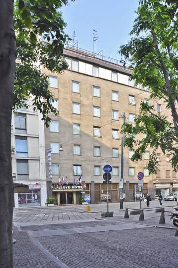 Lloyd 4* Италия, Милан