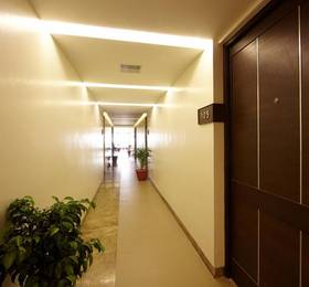 Golden Fruits Business Suites в Ченнаи