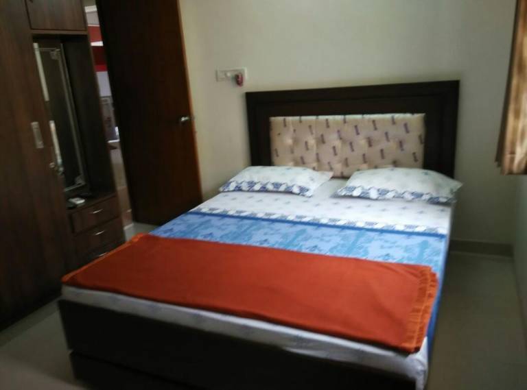 Phoenix Serviced Apartment (P DOT G)