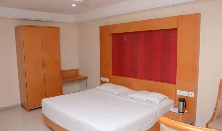 Vista Rooms at GST Road