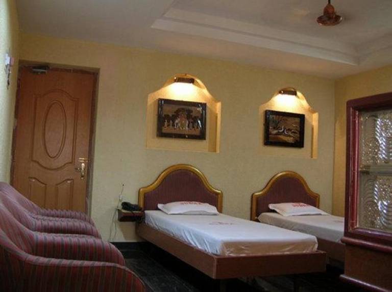 Hotel Sudha Inn