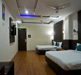 Monarch Inn в Лакхнау