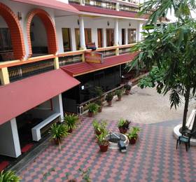 Beach Florra Inn в Коваламе