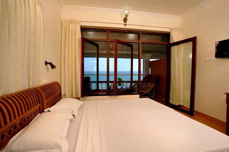 Vijaya Varma Beach Resort Индия, Ковалам
