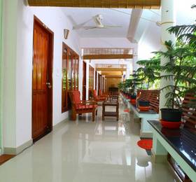 Hotel Coco Beach Kovalam в Коваламе