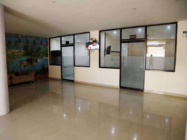 OYO Rooms Football Chowk