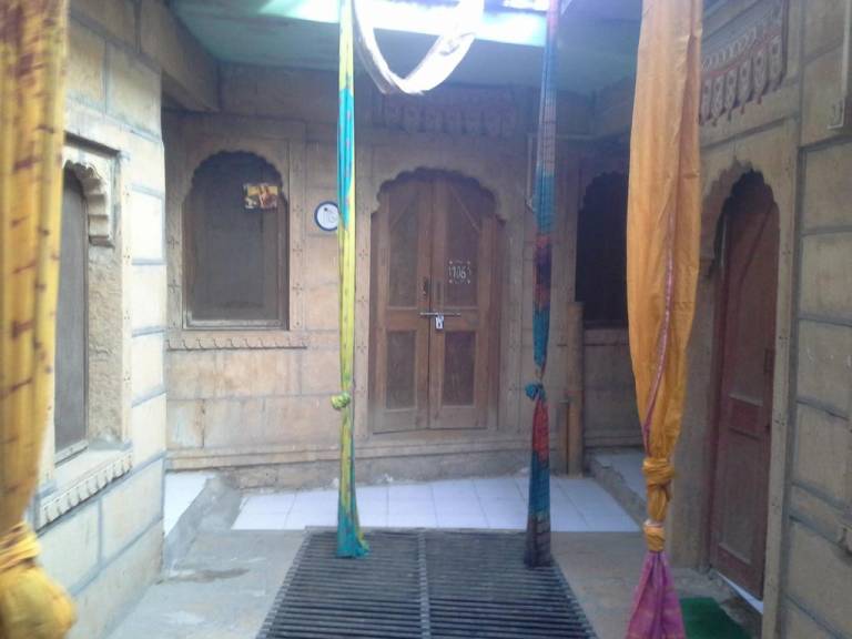 Jow Guest House