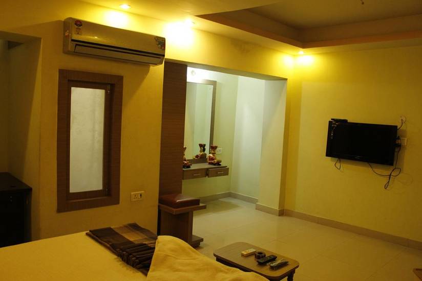 Hotel Vrinda Palace 3* Индия, Джайсалмер