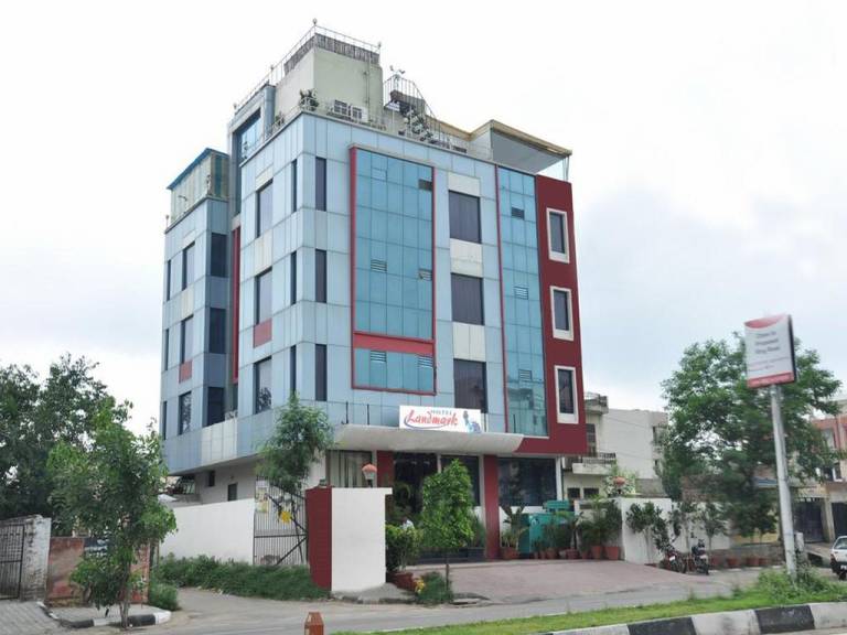 Hotel Landmark