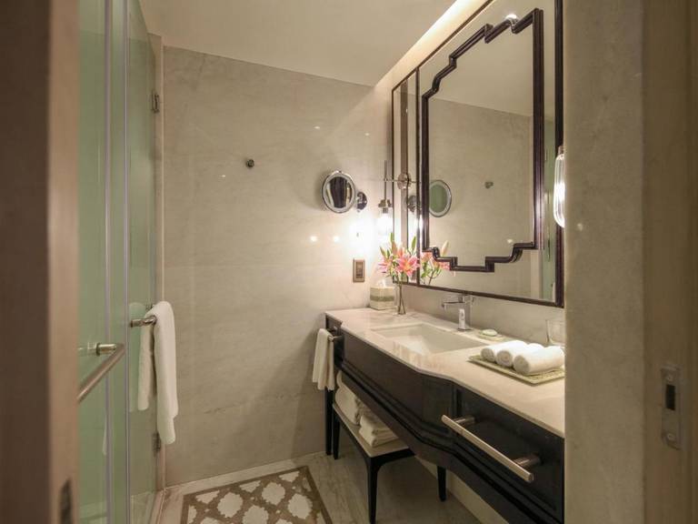 ITC Rajputana A Luxury Collection Hotel