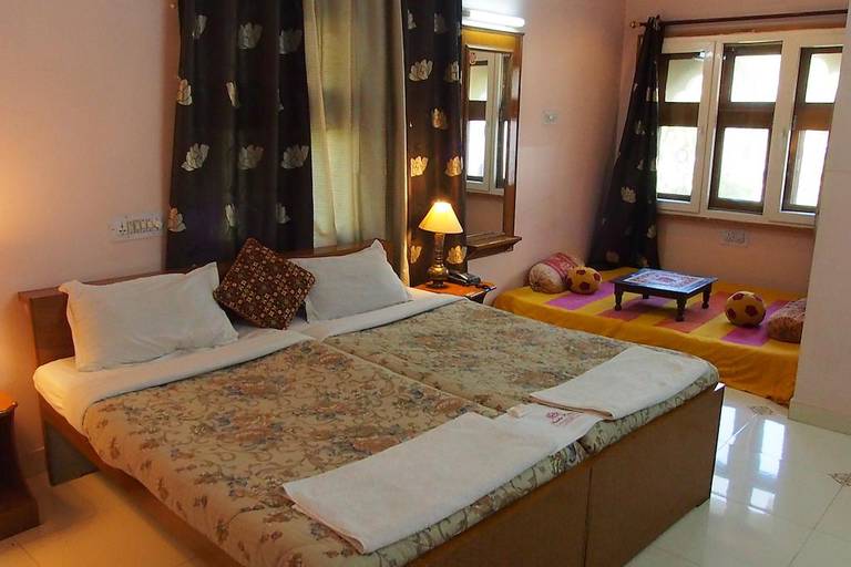 Sunder Palace Guest House