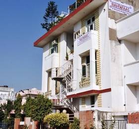 Hostel Rahwaas-A Homely Budget Stay в Джайпуре