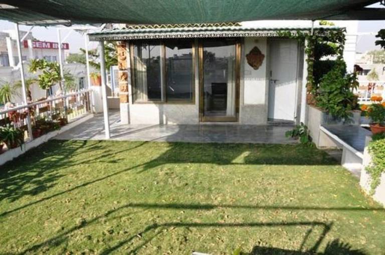 Hostel Rahwaas-A Homely Budget Stay