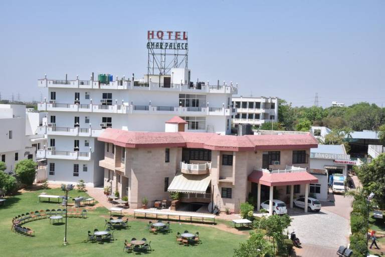 Hotel Amar Palace