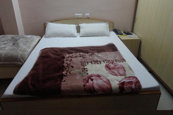 Hotel Tarun