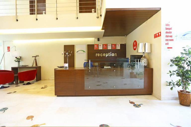 OYO Rooms MI Road 2