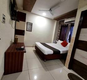 Hotel Mehar Residency в Индауре