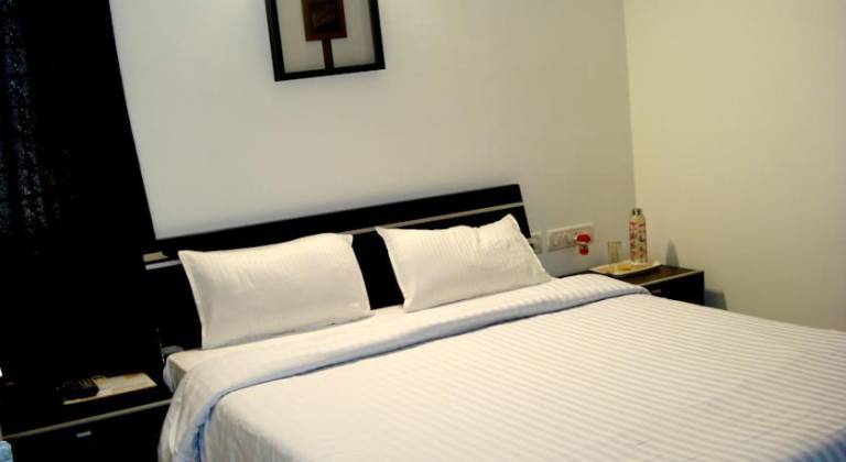 Home Touch Service Apartment